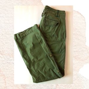 🔴 CLEARANCE 🔴 ARMY GREEN OLD NAVY CARGO PANTS